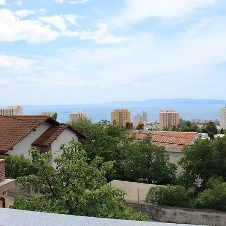 アパート Blue Moon *